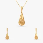 18K Hallmarked Gold Pendant & Earrings Set | Johri Gems & Jewellers